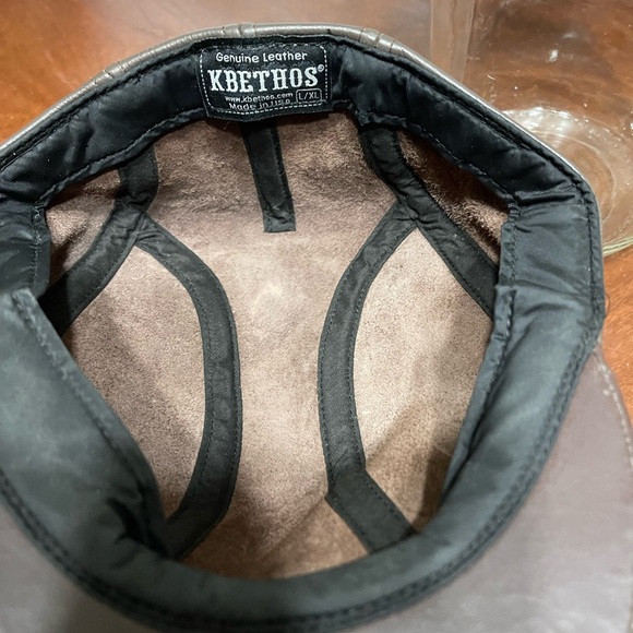 Brown Leather Newsboy Cap KBethos flat - Picture 5 of 8